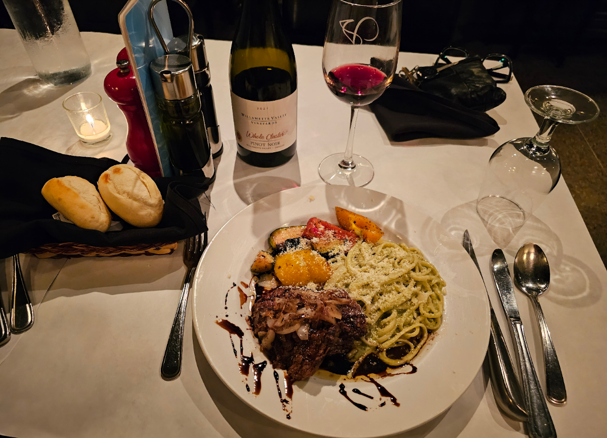 Bavette De Boeuf & Pâtes Au Pesto, Restaurant Vivaldi