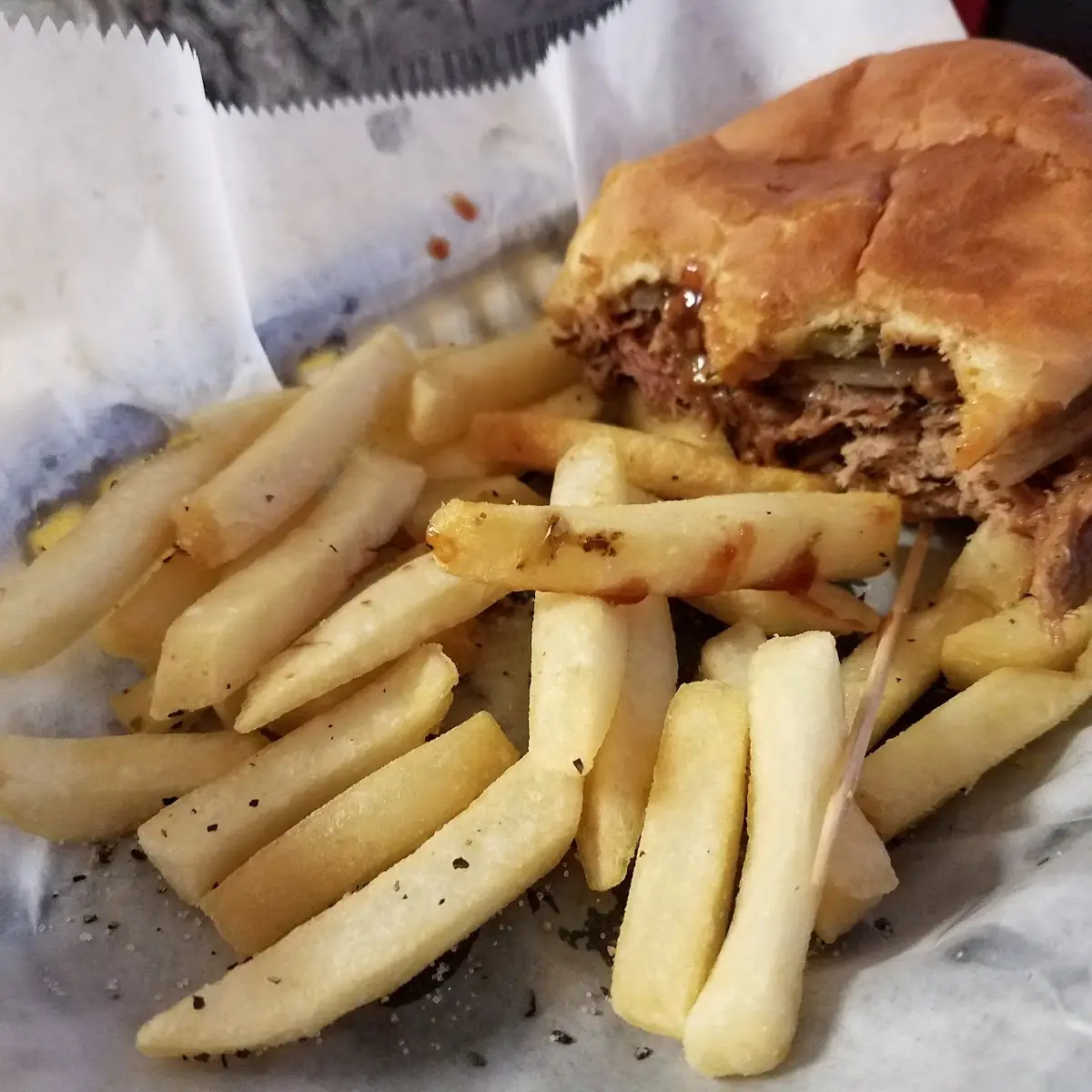 Pulled Pork Sandwich & Fries