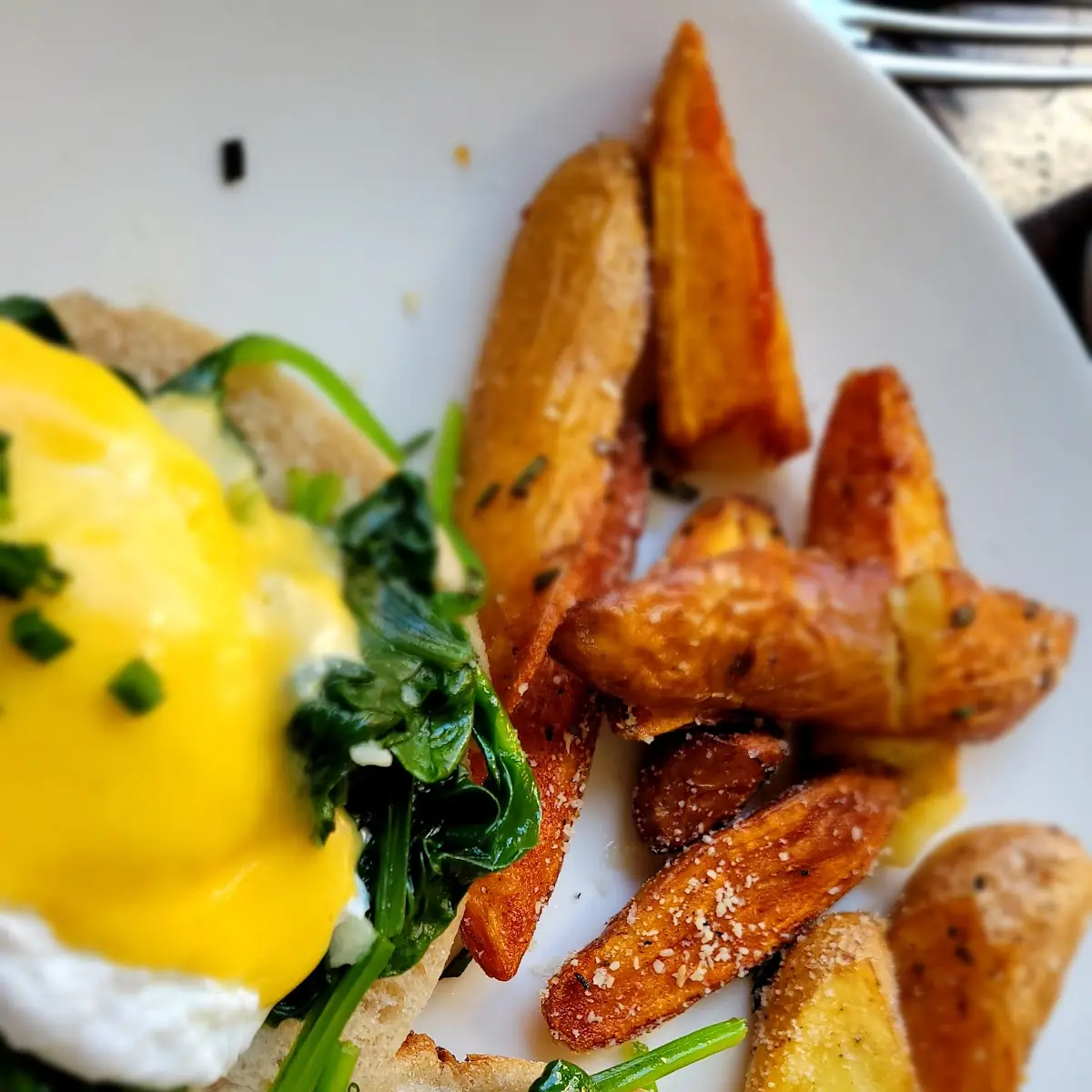 Eggs Benedict
