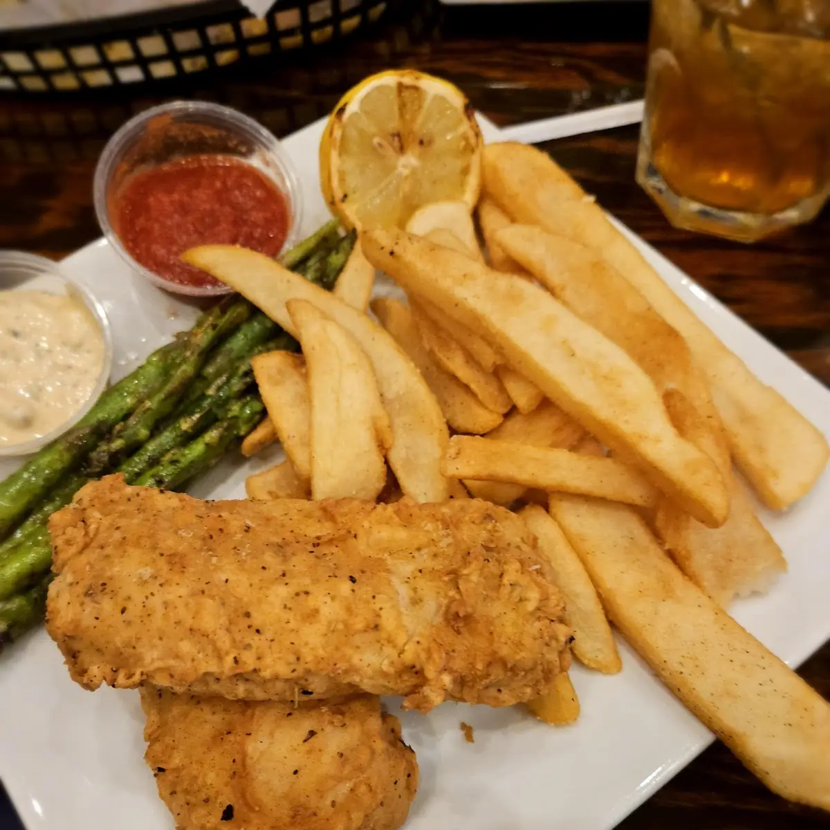 Fish&Chips w Asparagus and Fries