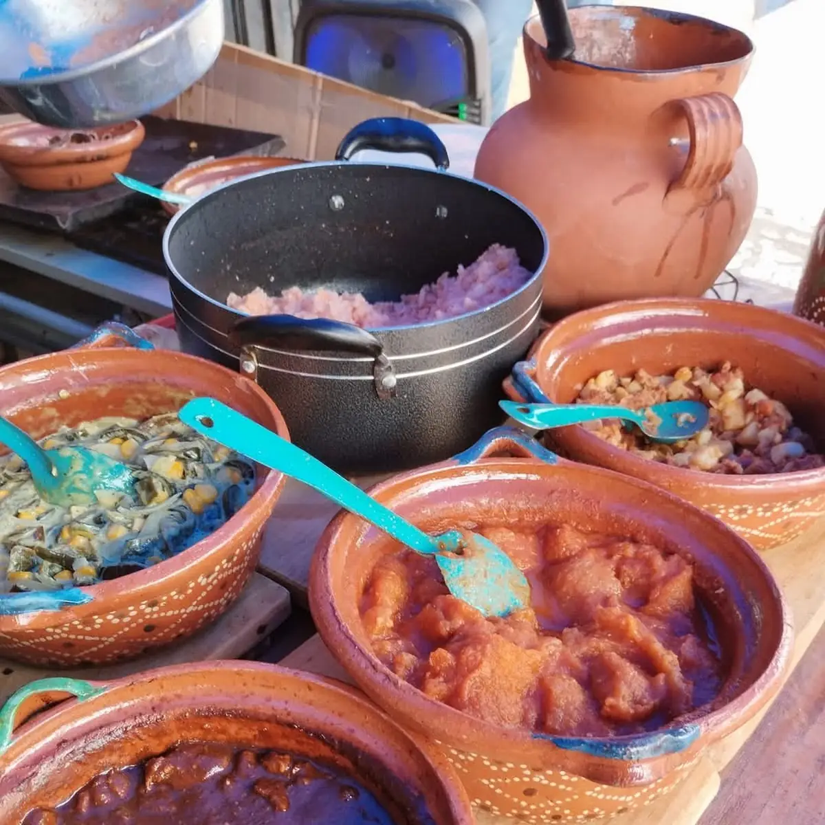 Chicharrón En Salsa Roja