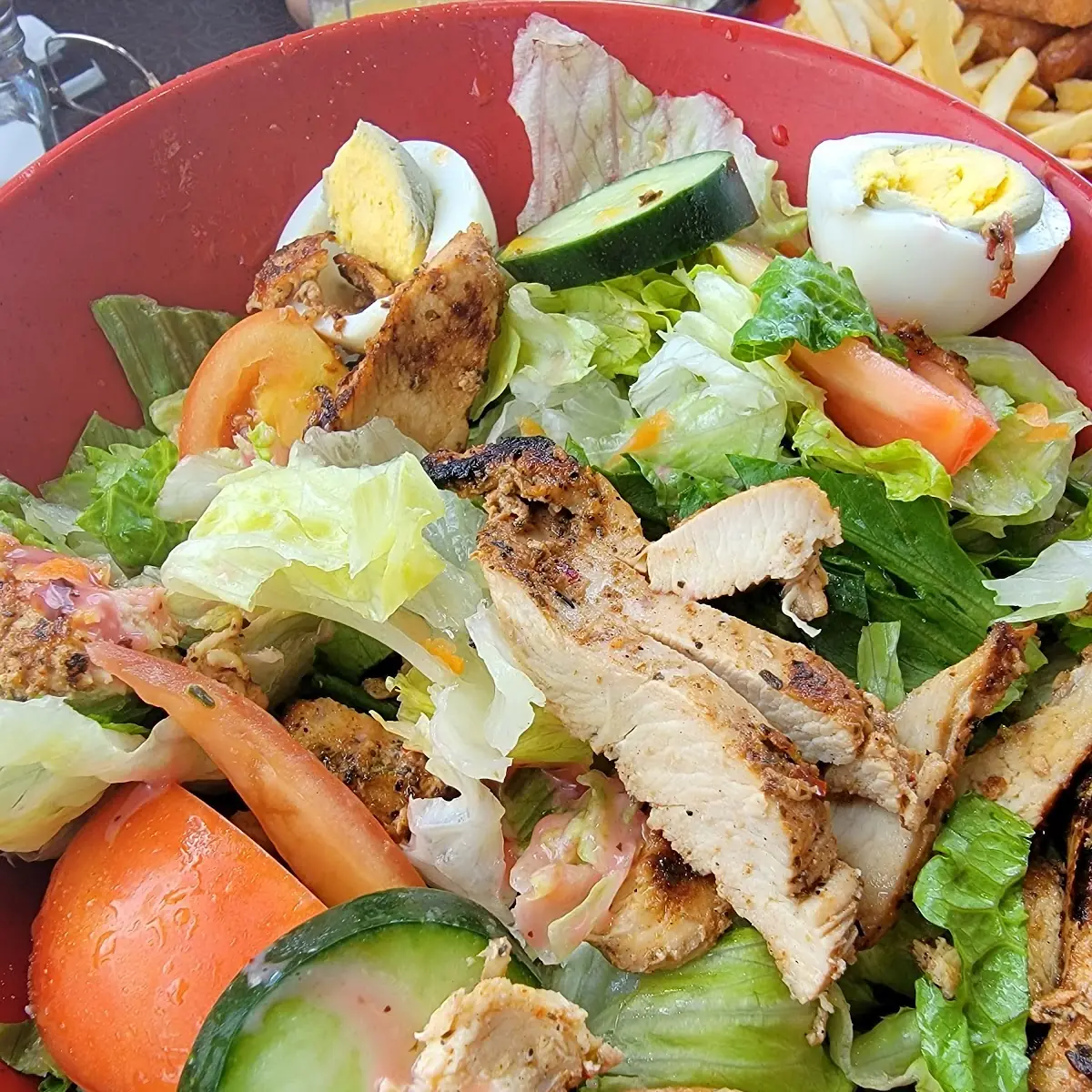 Grilled Chicken Salad w Raspberry Vinagrete