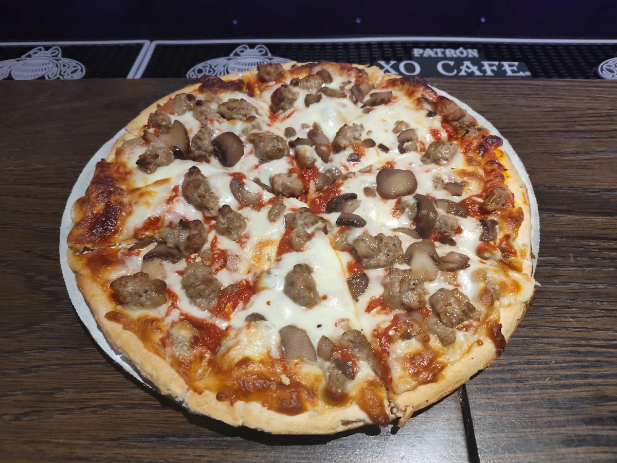 Sausage Mushroom Pizza
