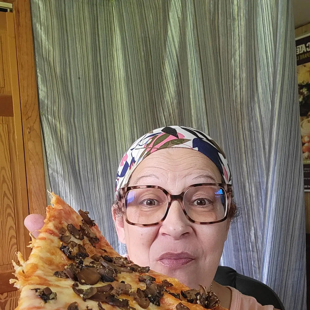 Garlic Mushroom Pizza