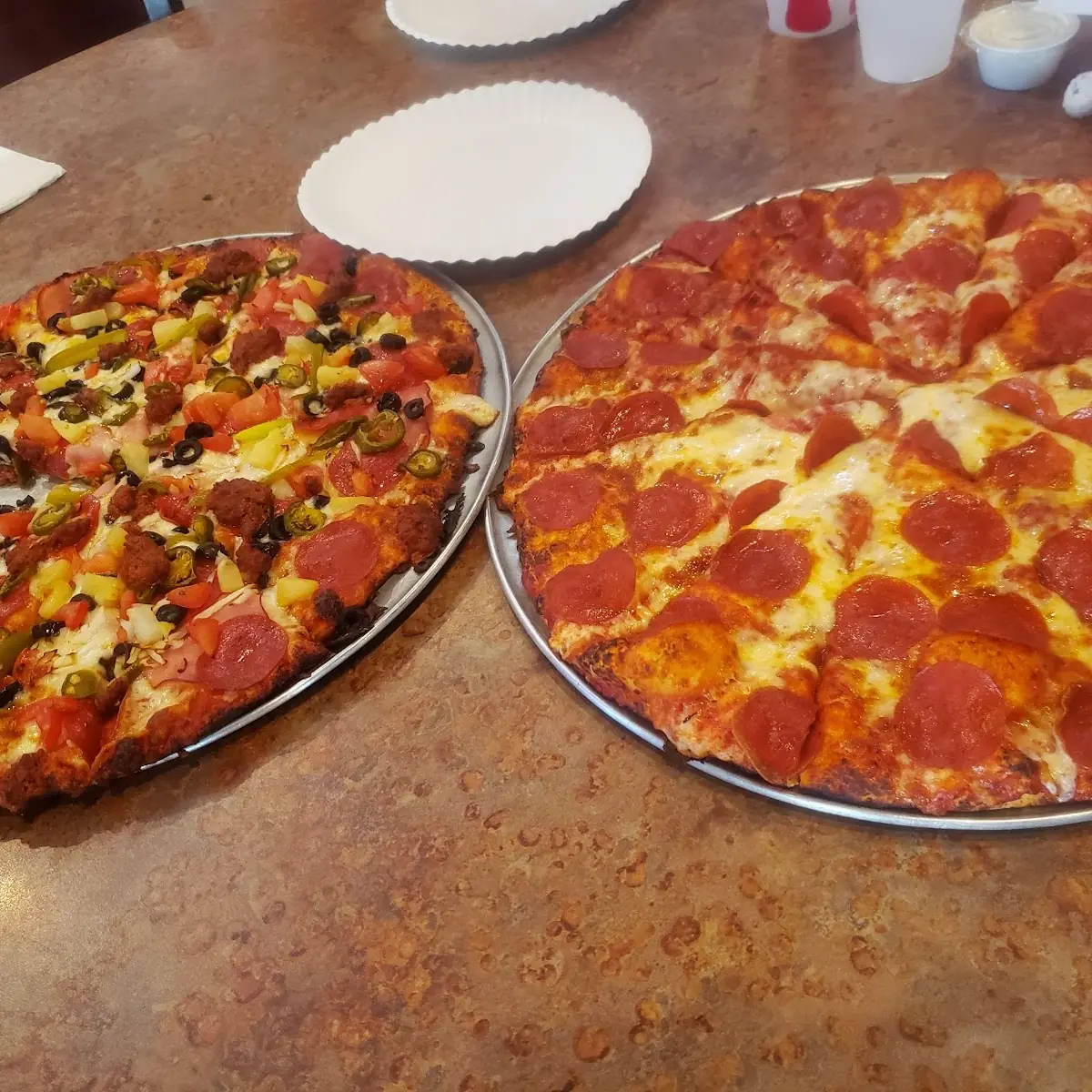 Medium Thin Crust Pepperoni Pizza 8 Slices