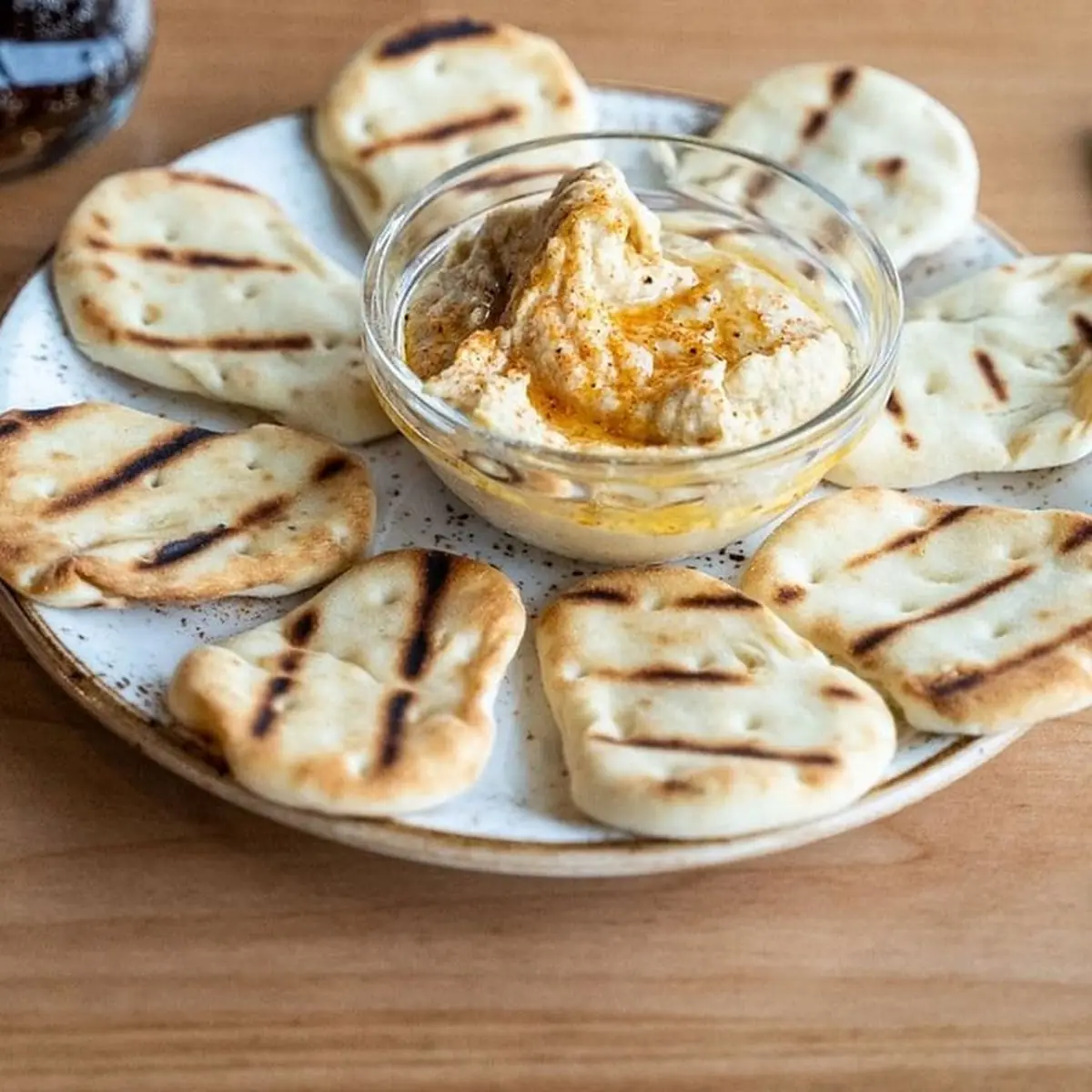 Hummus & Naan Bits