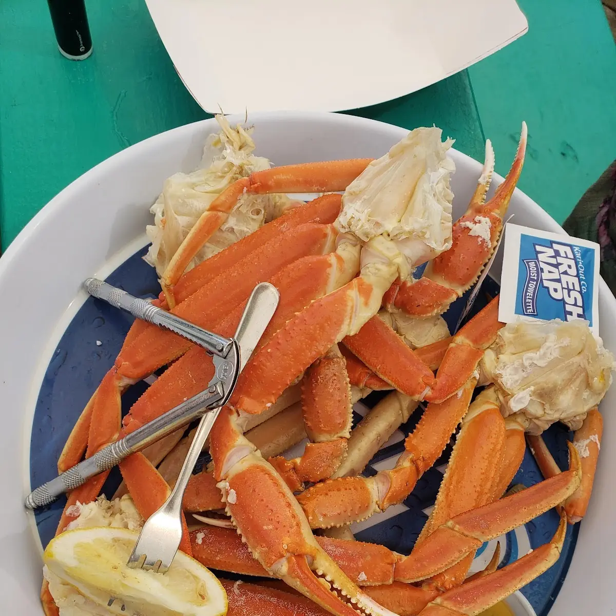 2 lbs of Crab Legs Dinner