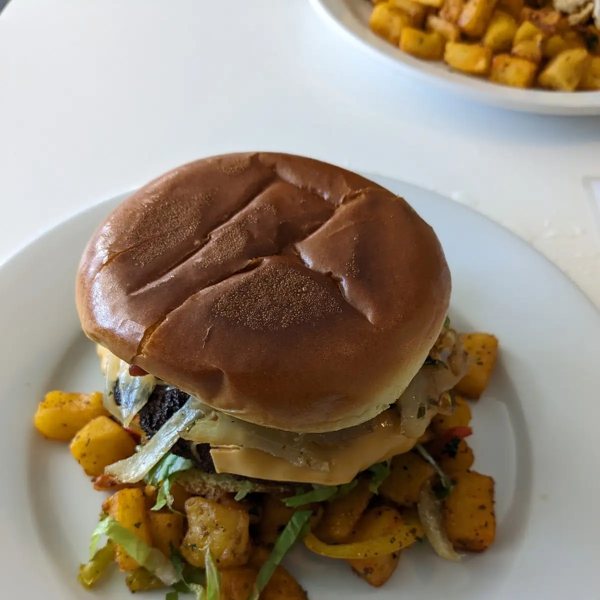 Mona Burger