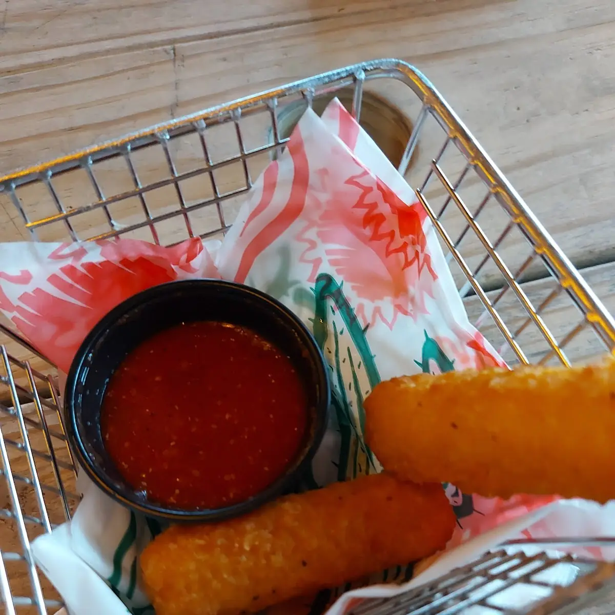 Cheese Sticks Con Salsa