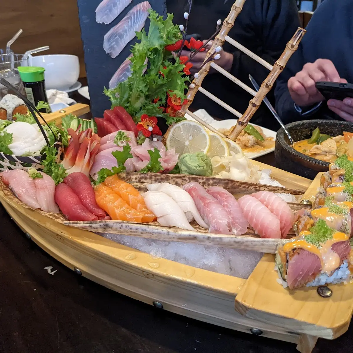 Osawa Love Boat