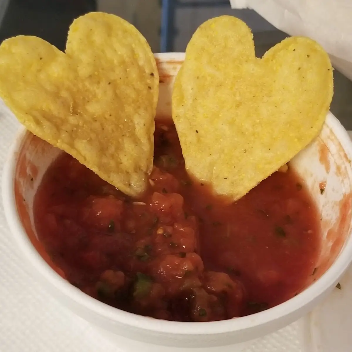 CHIPS & SALSA