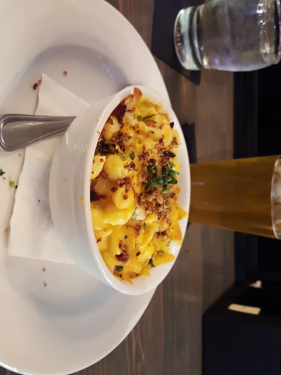 Weinhard Mac & Cheese
