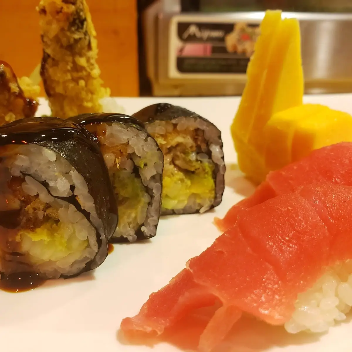 Mango Tango Roll