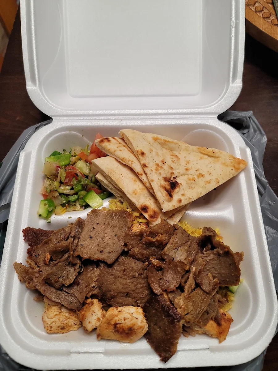 Gyro Meat Plate with Pita