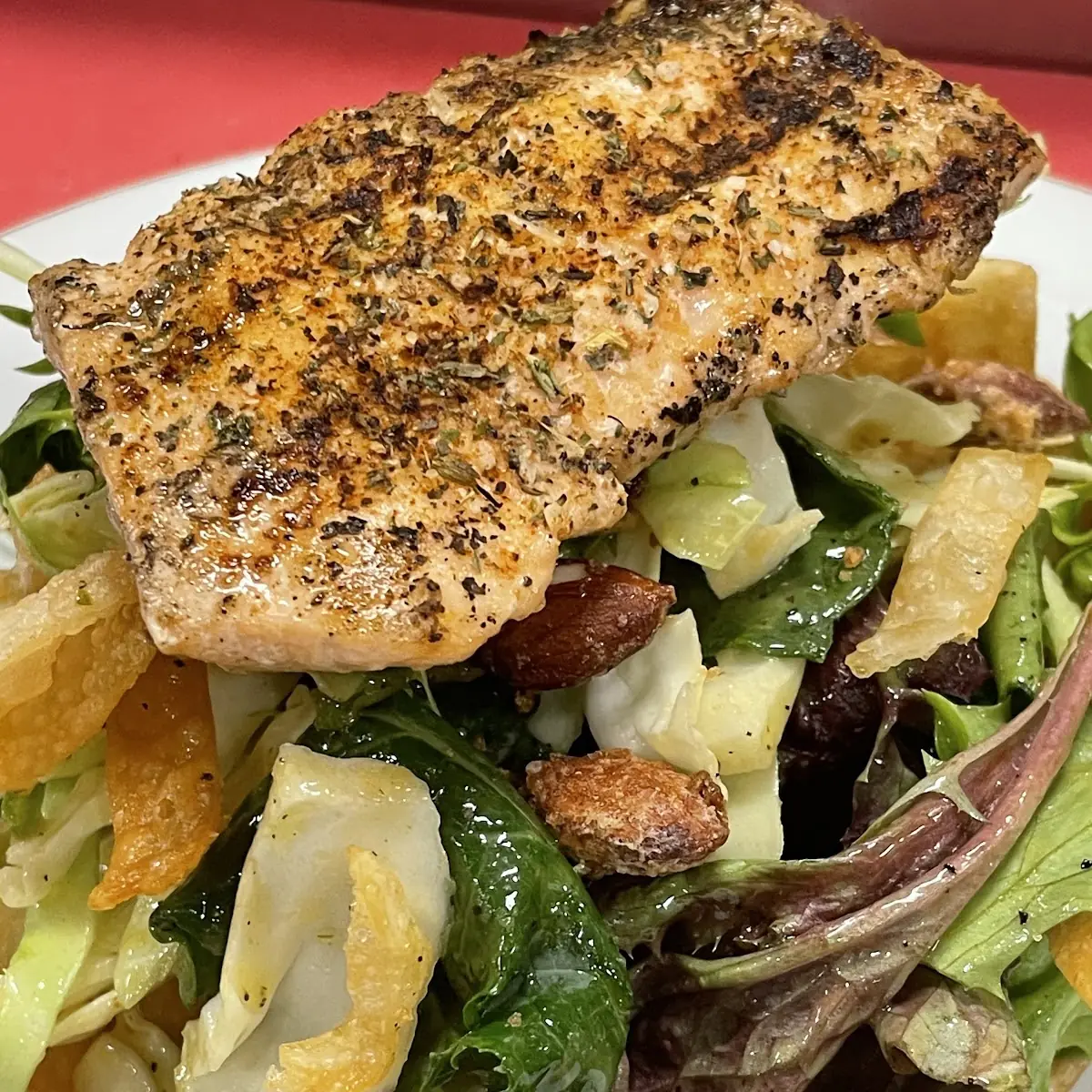 Grilled Salmon Salad