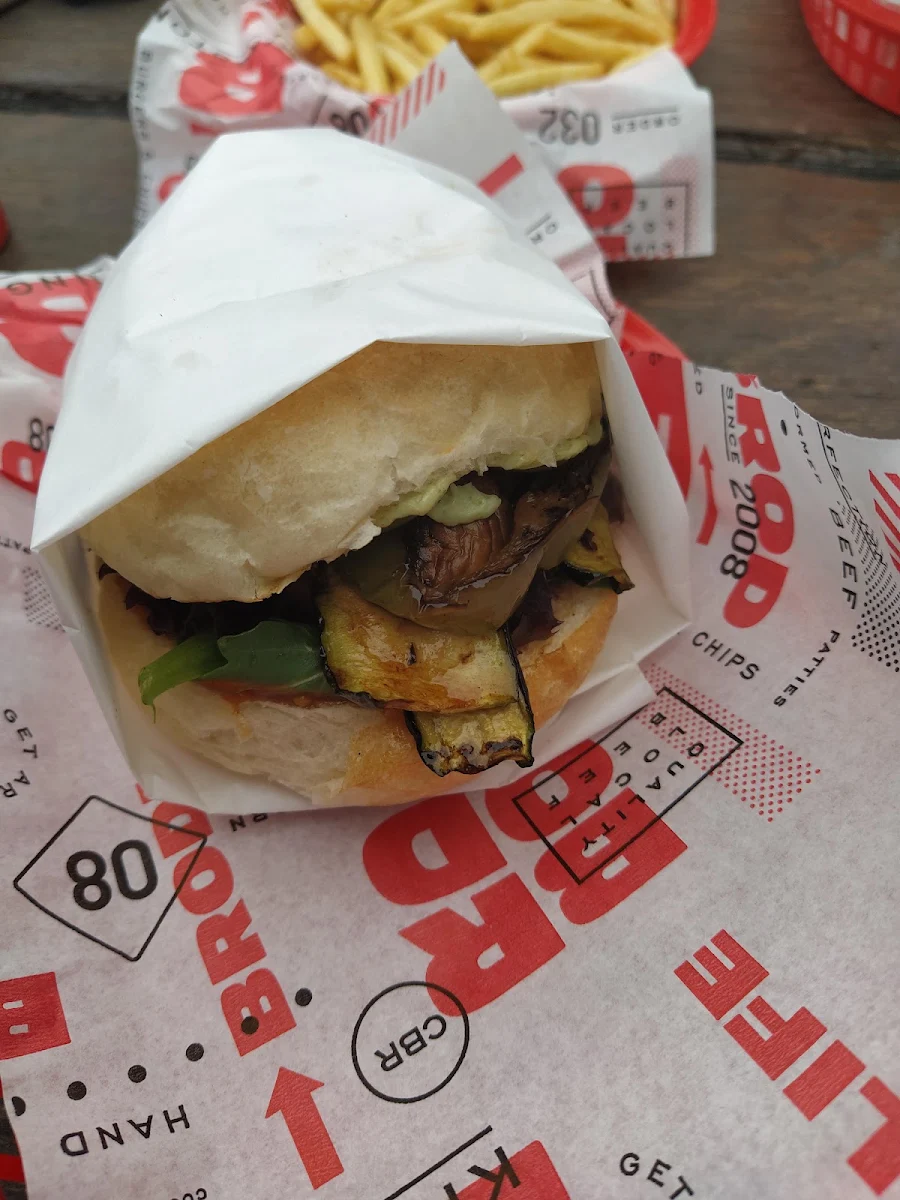 Brodburger with Cheddar Brodburg with Brie Chicken Burger