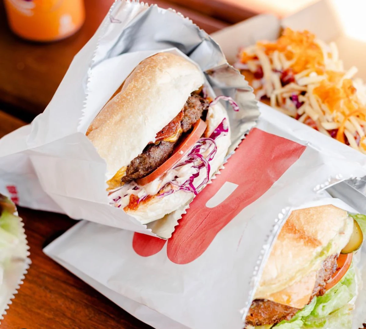 Highlights, Brodburger