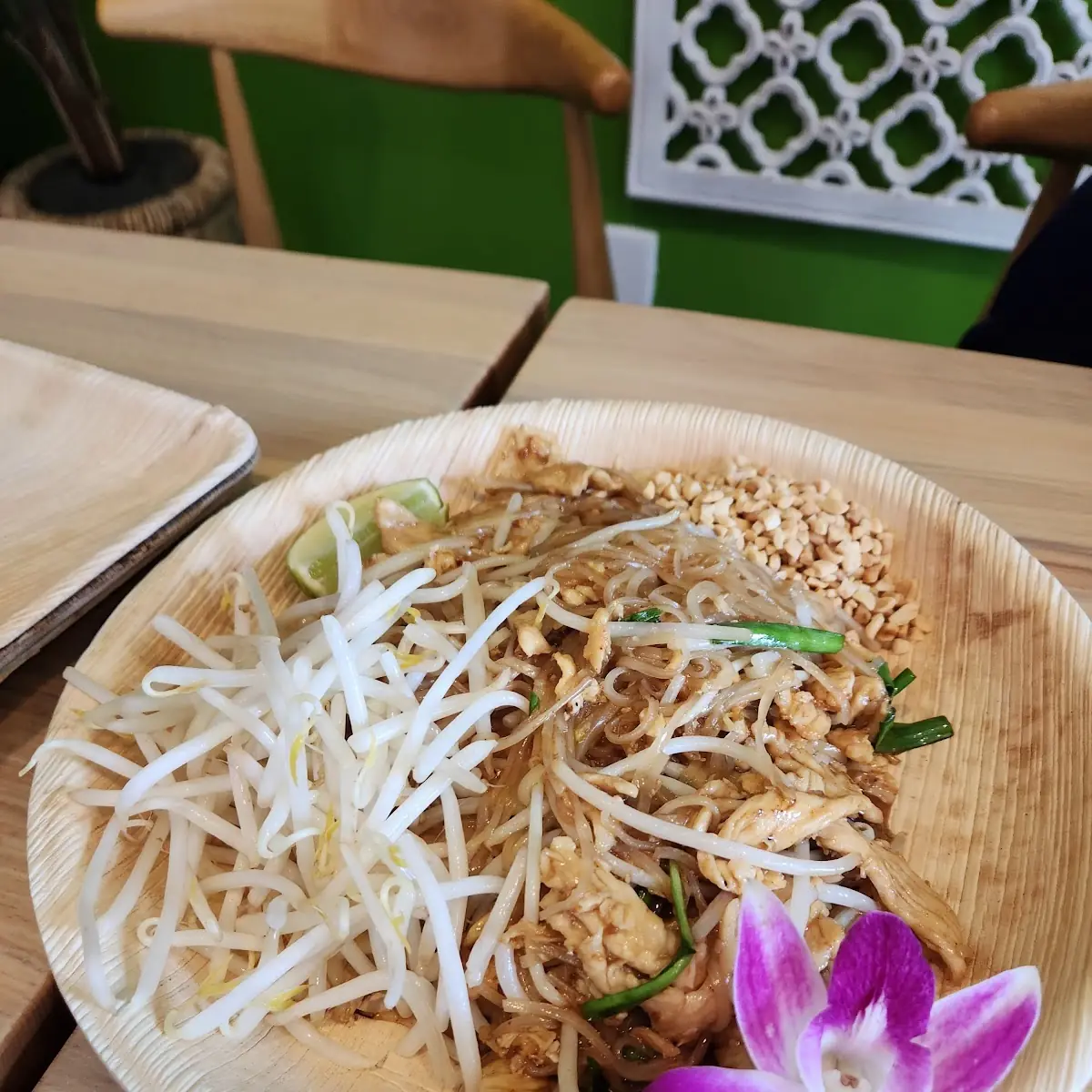 Pad Thai with Tofu Side