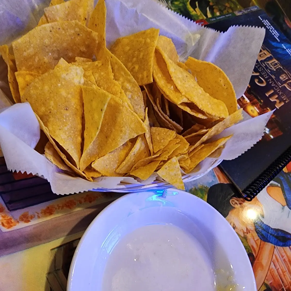 Queso & Chips