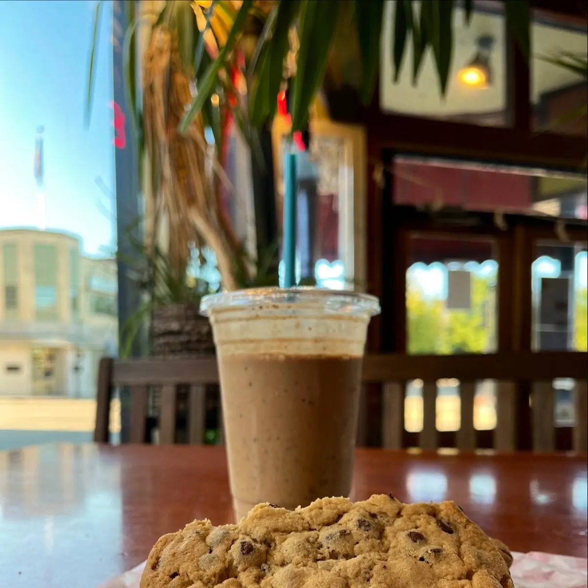 Espresso Shake w Choco Chip Cookie