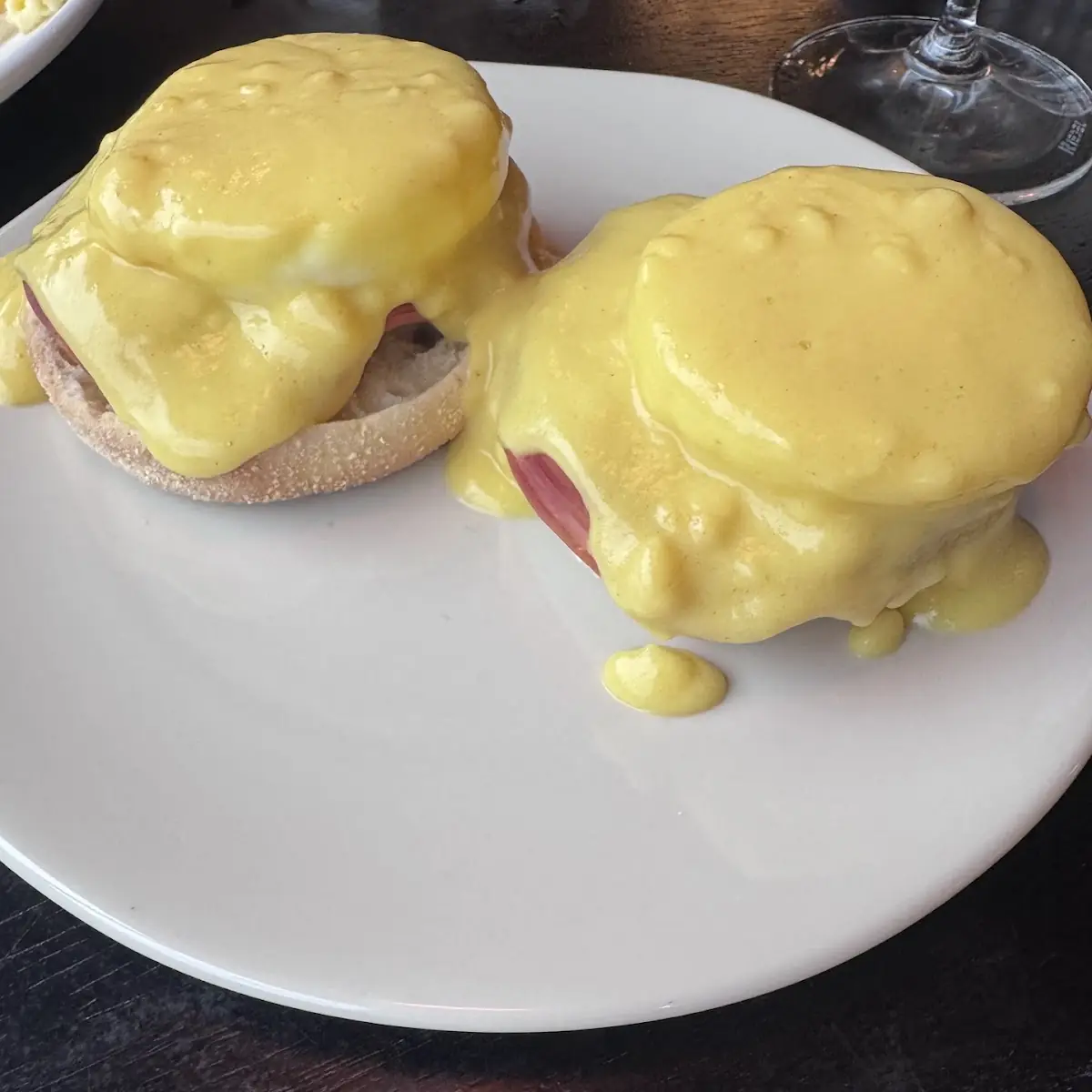 Eggs Benedict