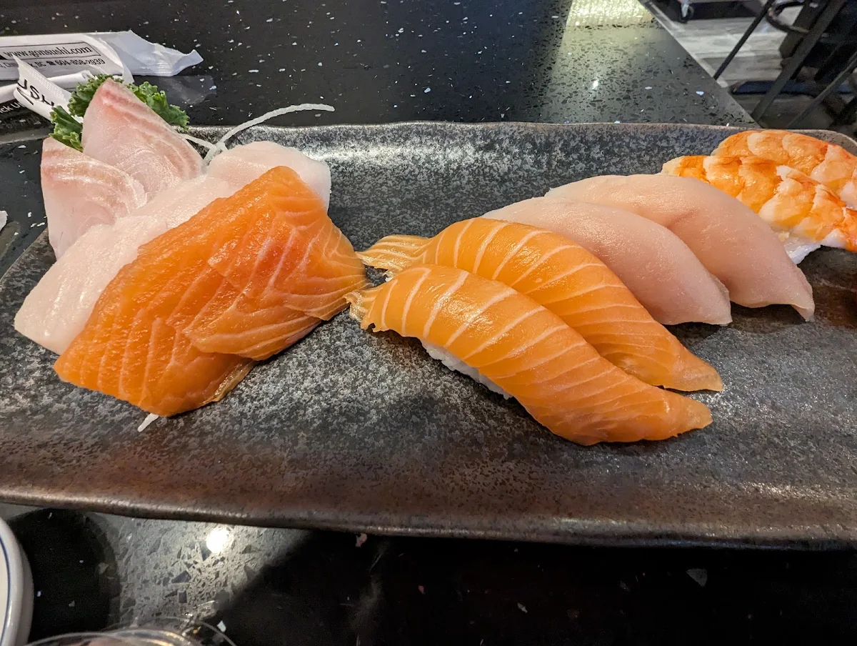 Wild Salmon Nigiri 1 Piece, Gon Sushi