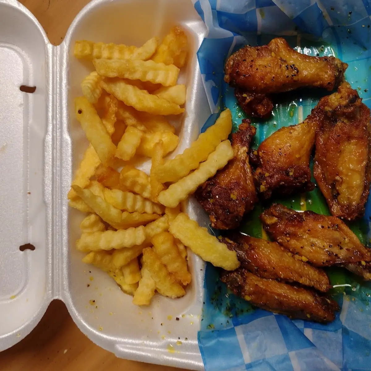 Lemon Pepper Chicken Wings