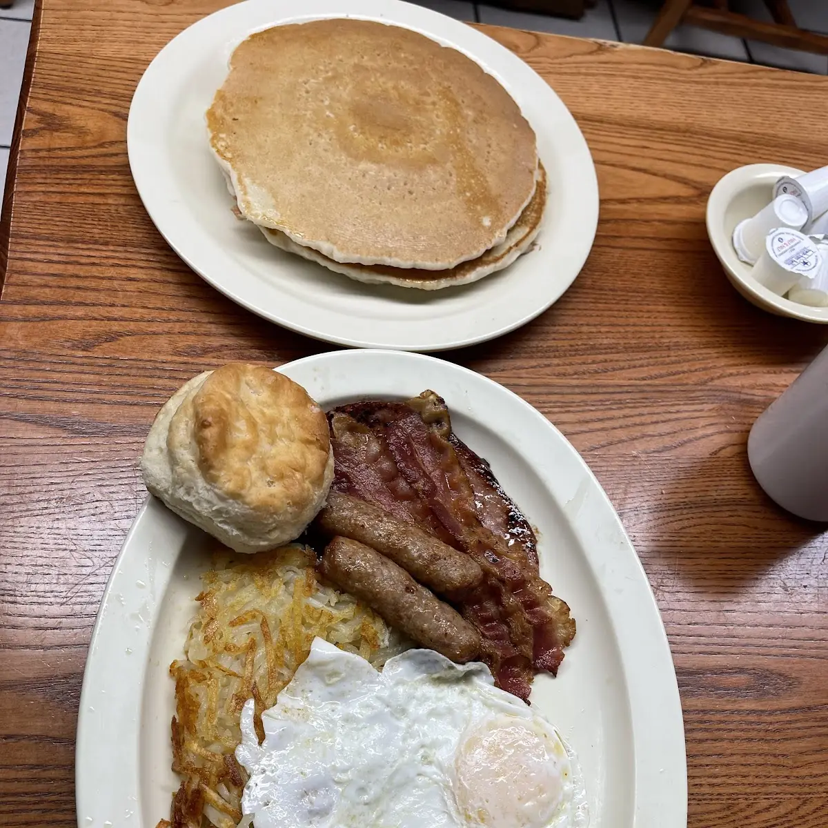 Omelet and Hash Browns Breakfast