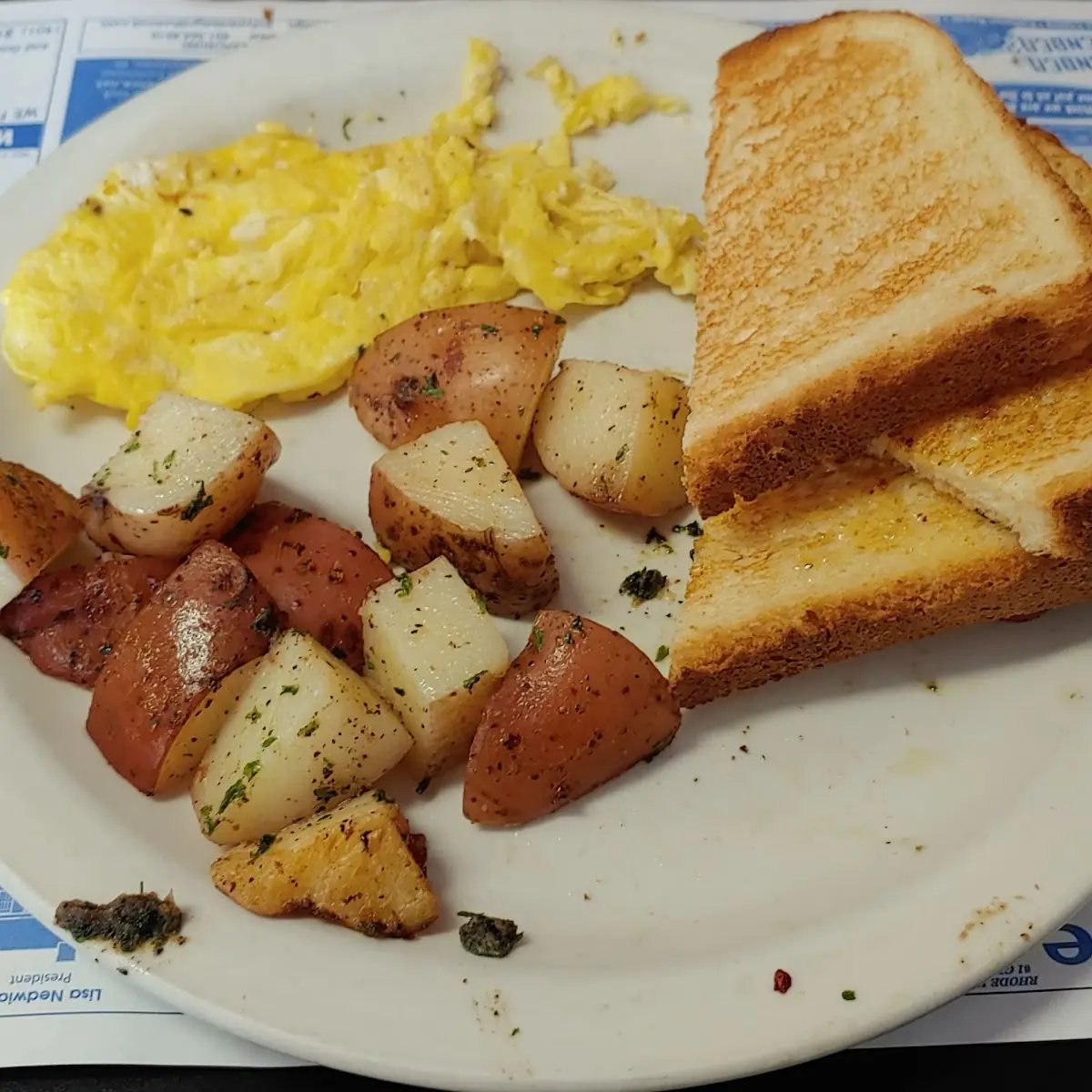 2 Eggs Home Fries Toast