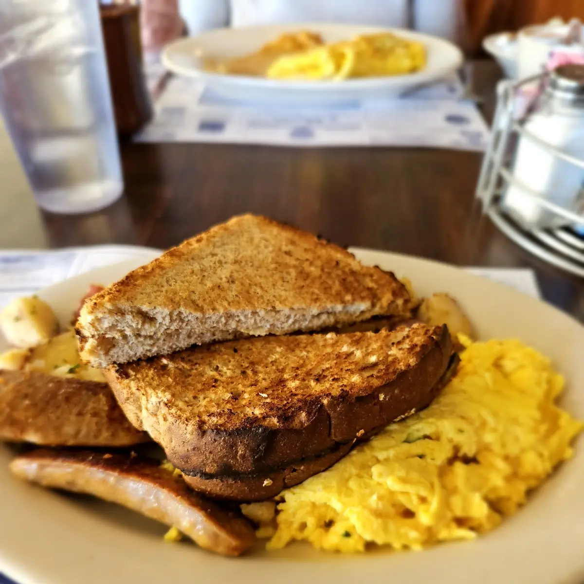 Firehouse 2 Eggs Hot Italian Sausage
