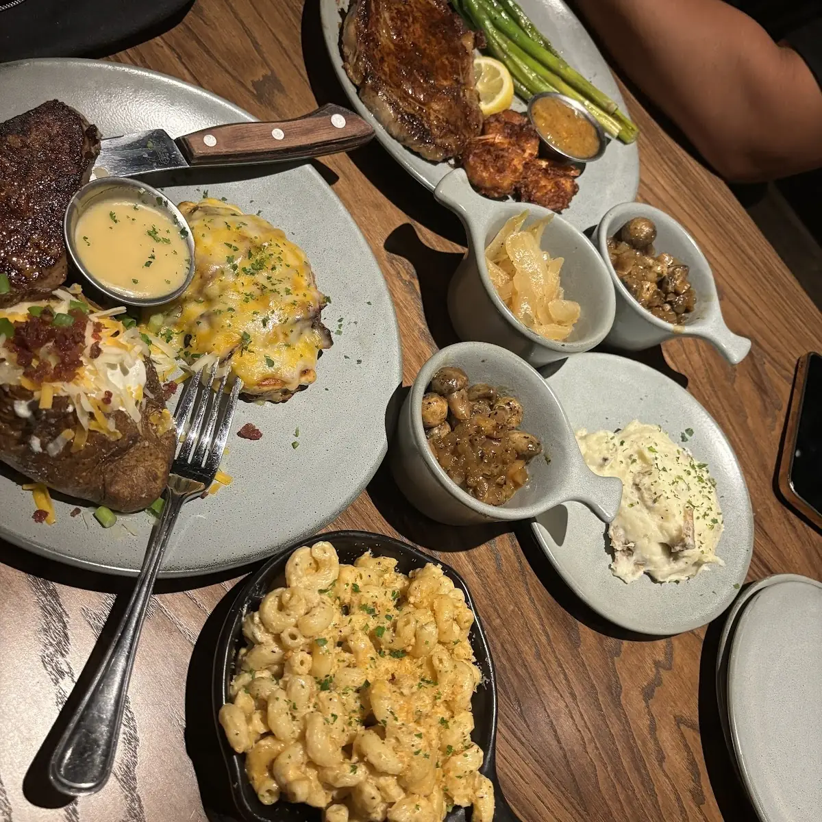 Steakhouse Mac & Cheese Shareable Side