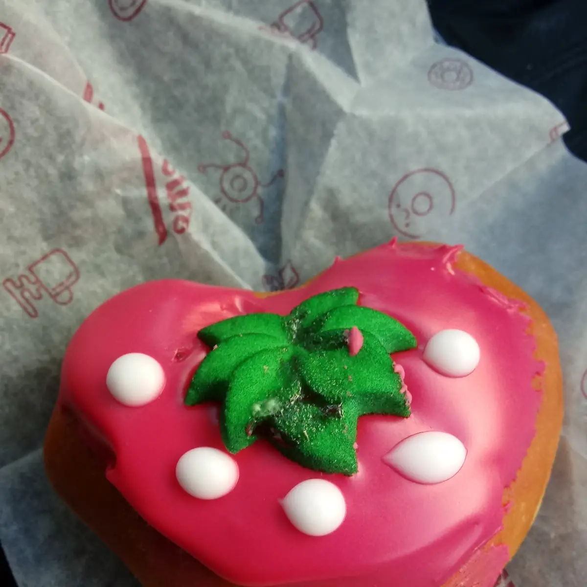 Strawberry Doughnut