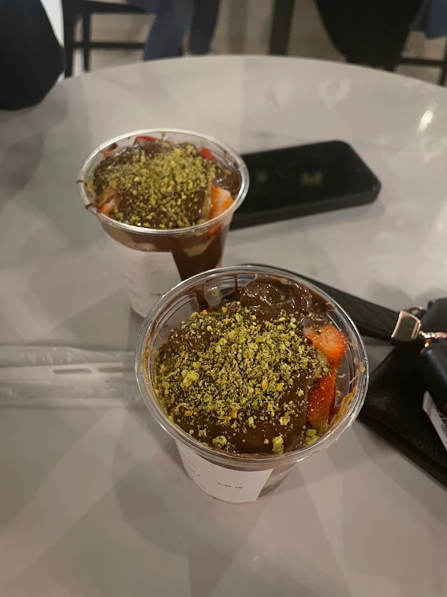 Dubai Chocolate Covered Strawberries