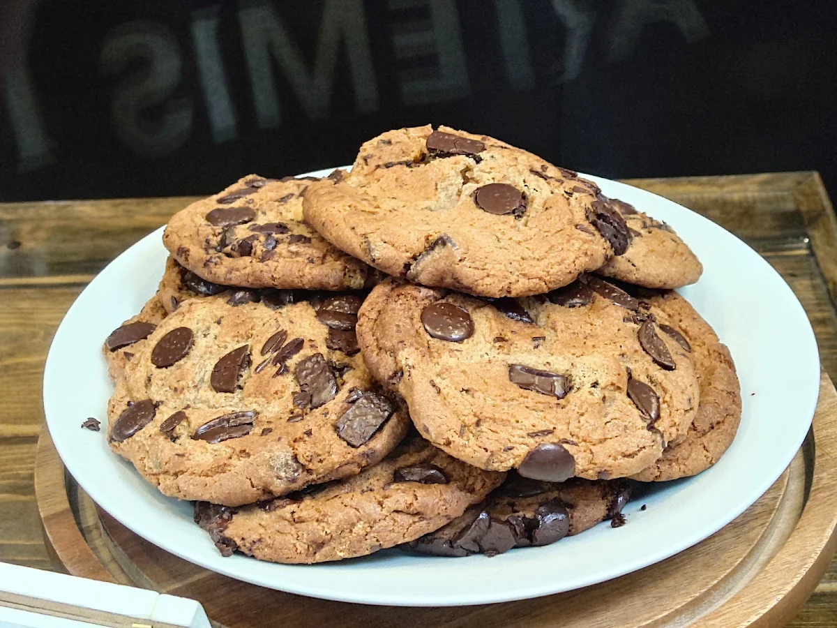 Chocolate Chip Cookie