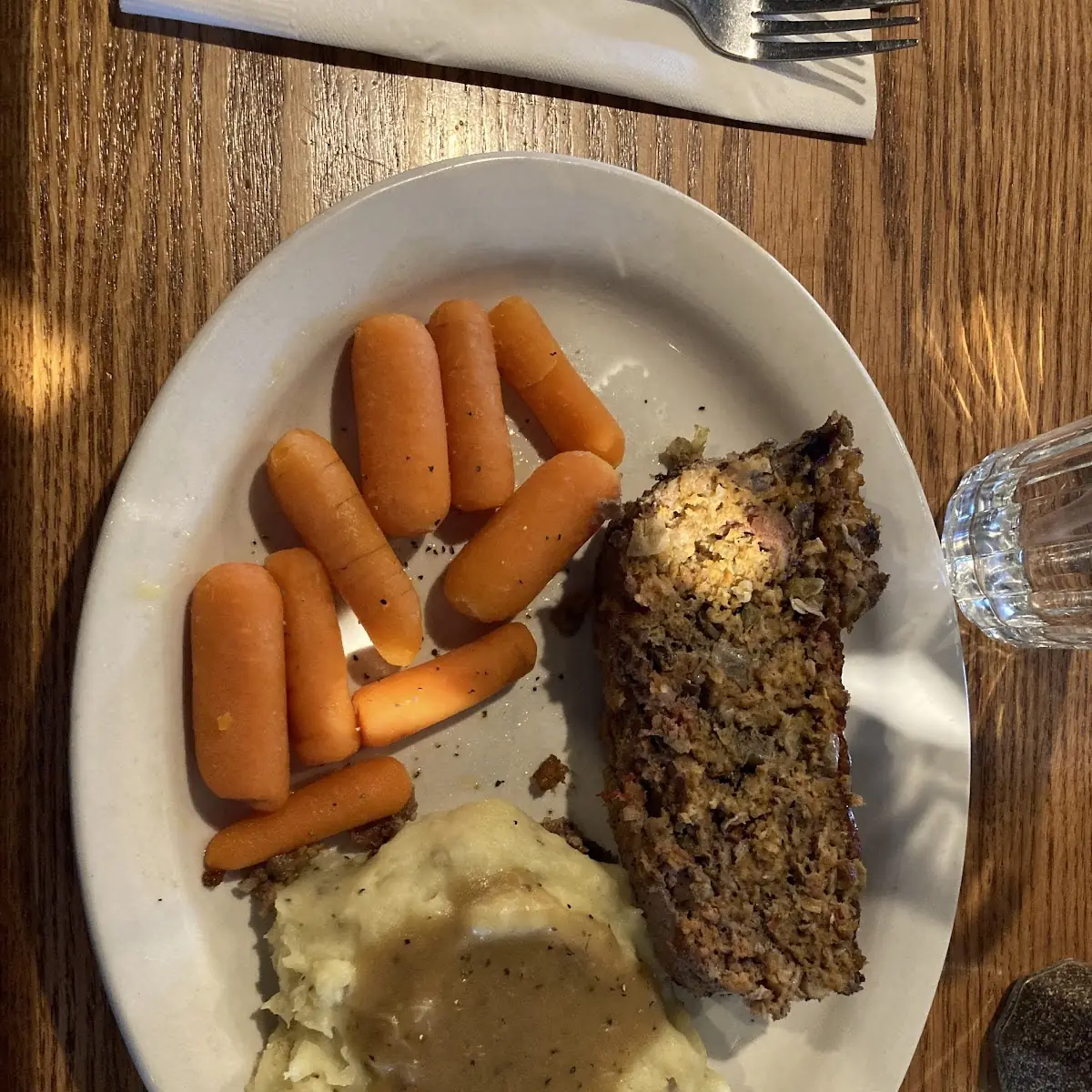 Meatloaf with Carrots and Mashed Potatoes