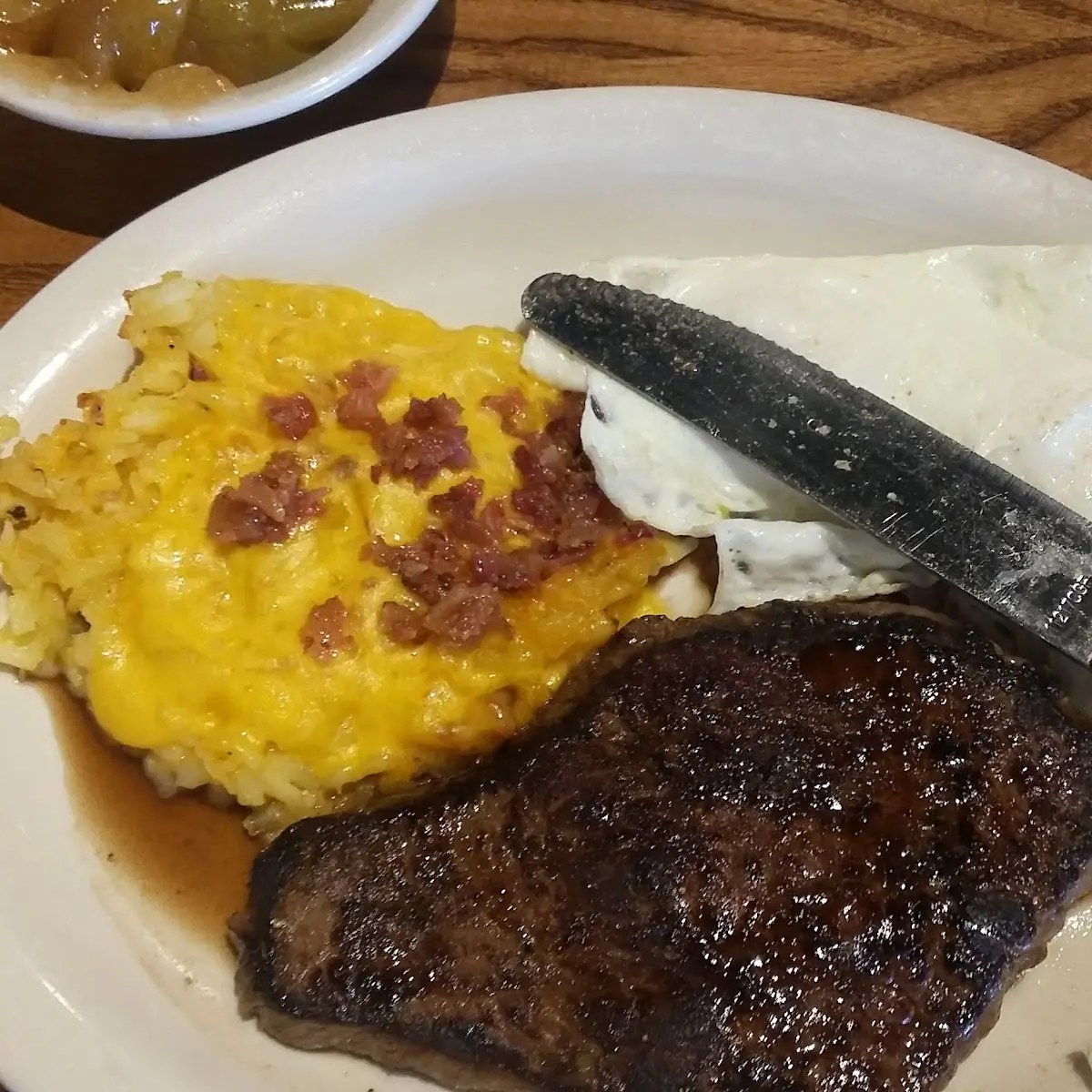 Smokehouse Grilled Chicken & Mashed Potatoes