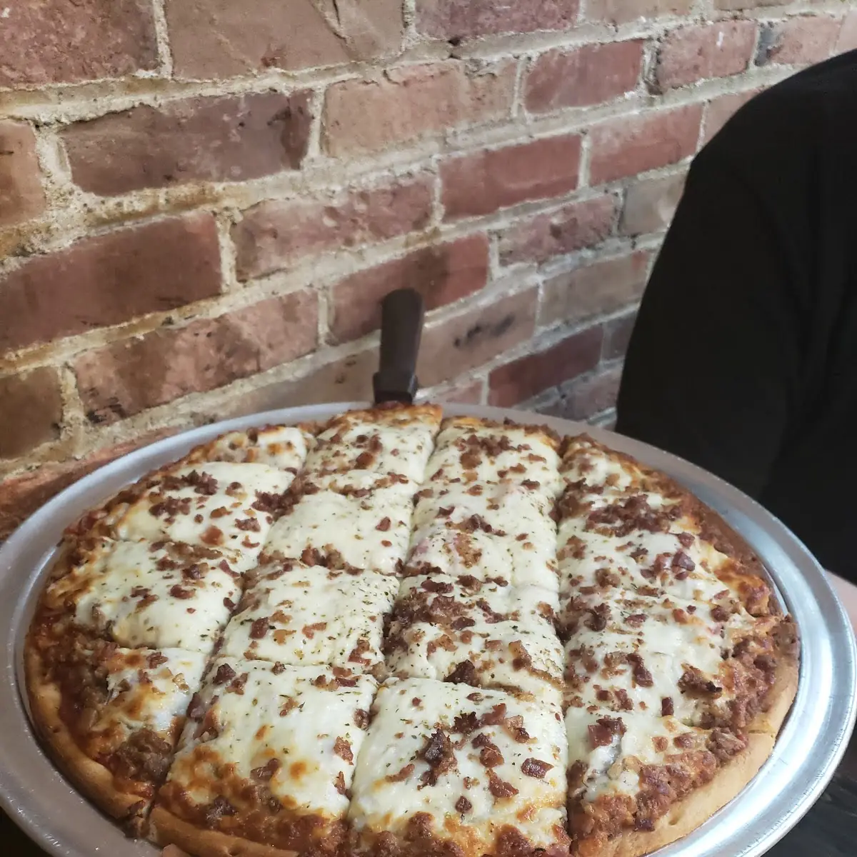 Meat Pizza 16