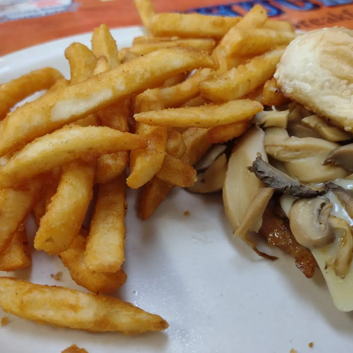 Mushroom Swiss Cheeseburger