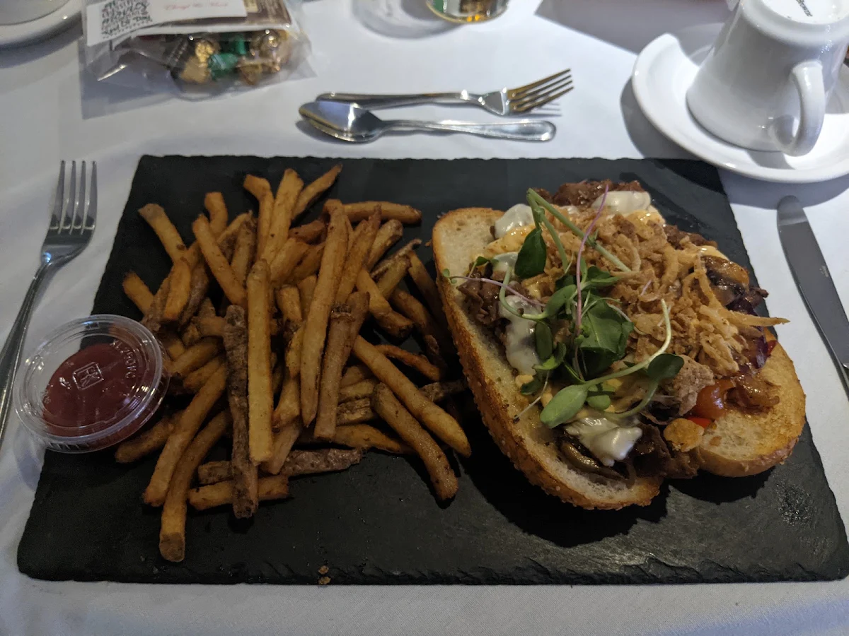 Philly Cheese Steak Sandwich w Fries
