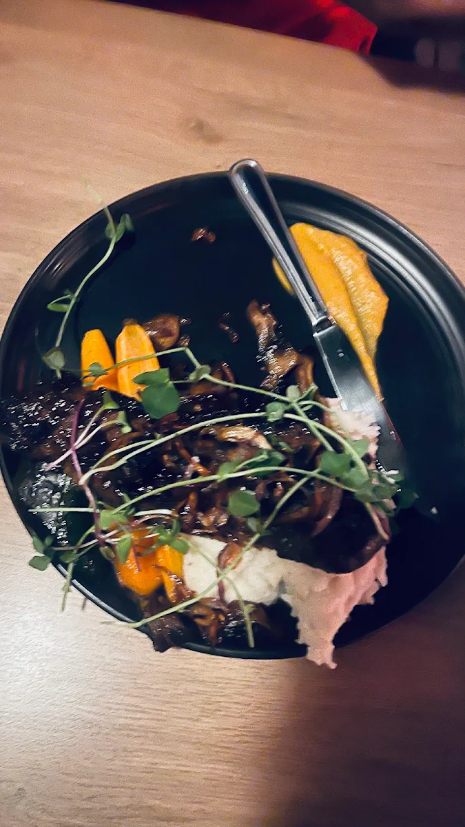 Sirloin Steak with Mashed Potatoes