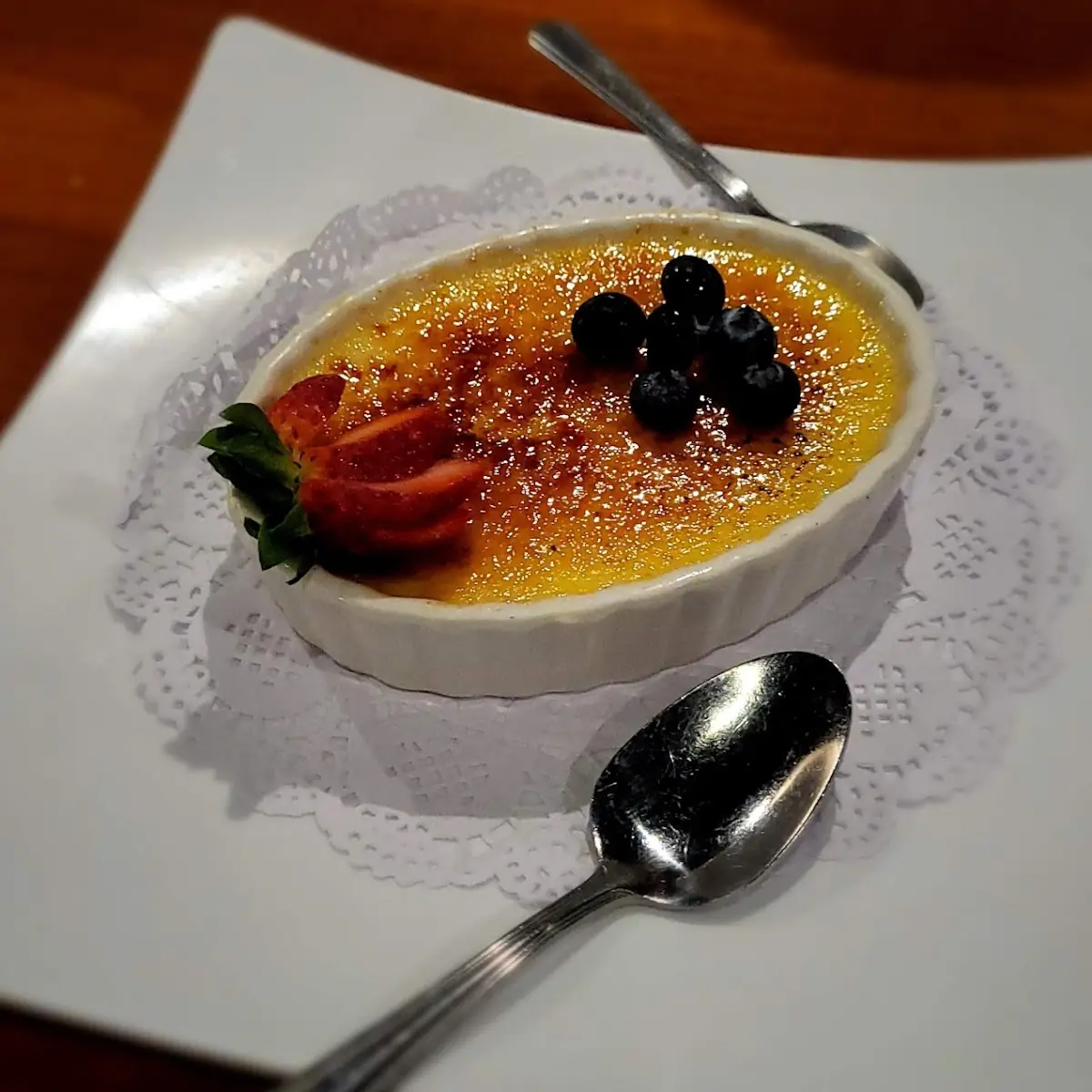 Crème Brûlée with Blueberries