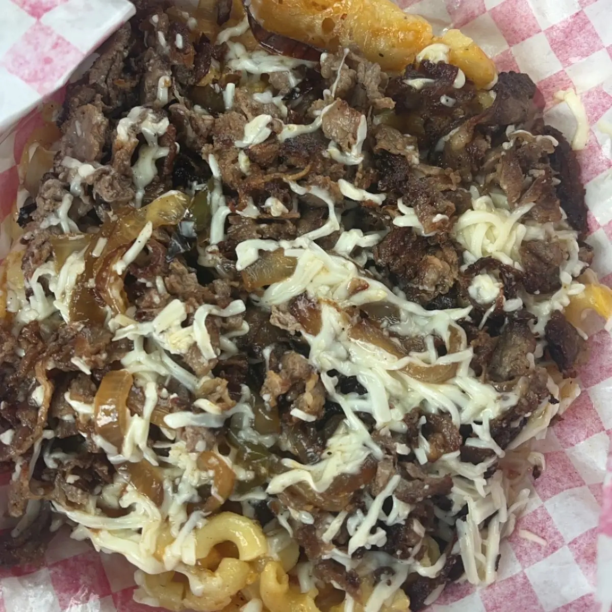 Philly Cheesesteak Mac N Cheese