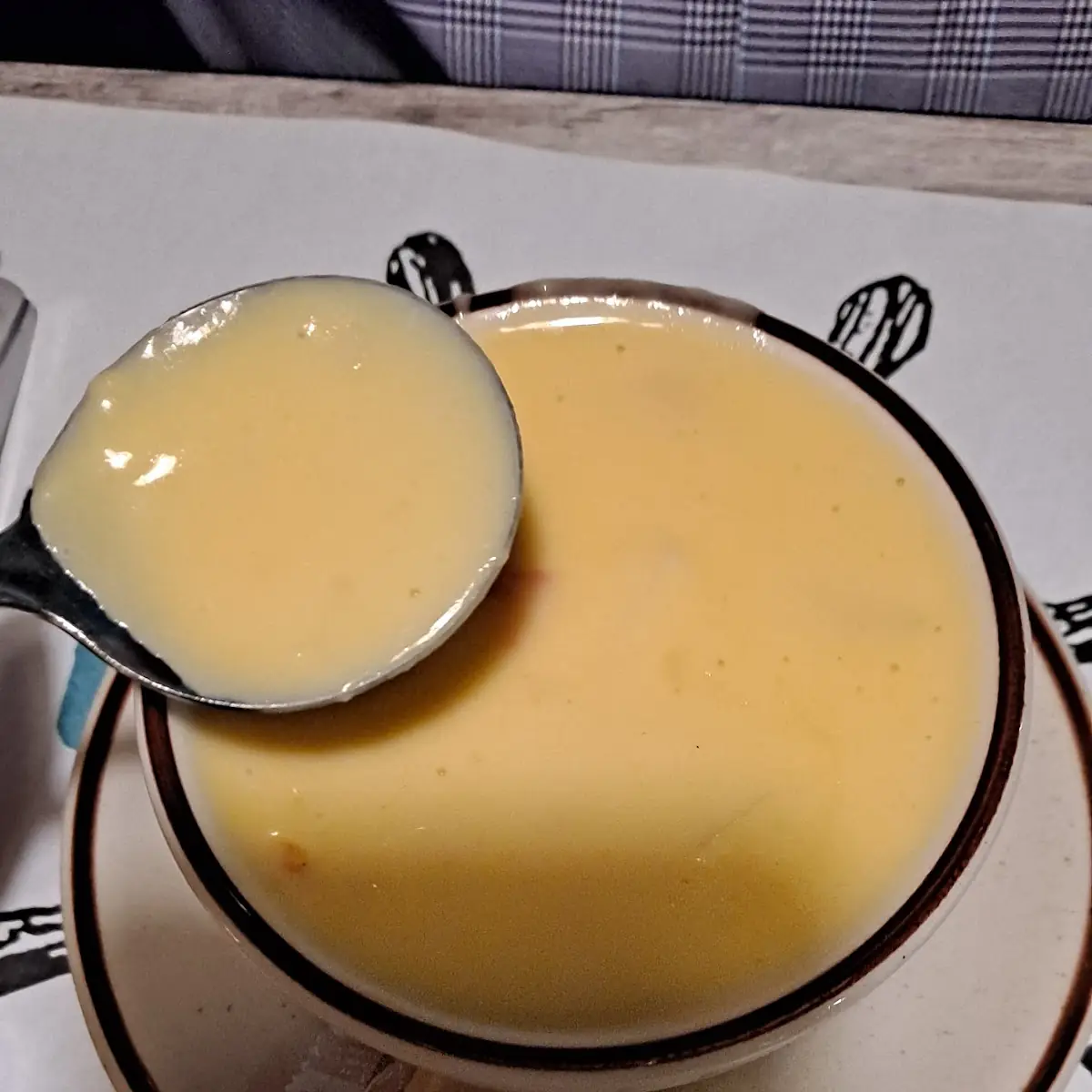 Cheesy Seafood Soup