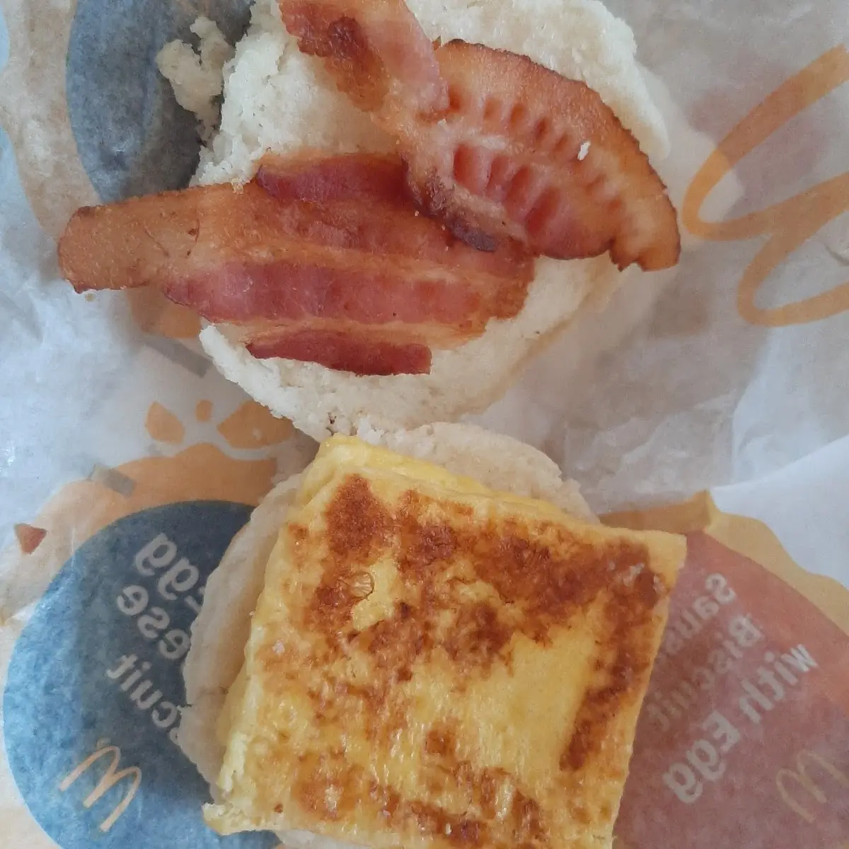 Bacon & Egg Biscuit