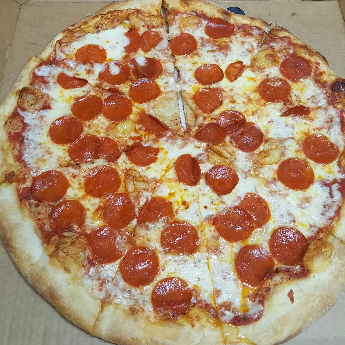 Pepperoni Pizza Medium Pizza