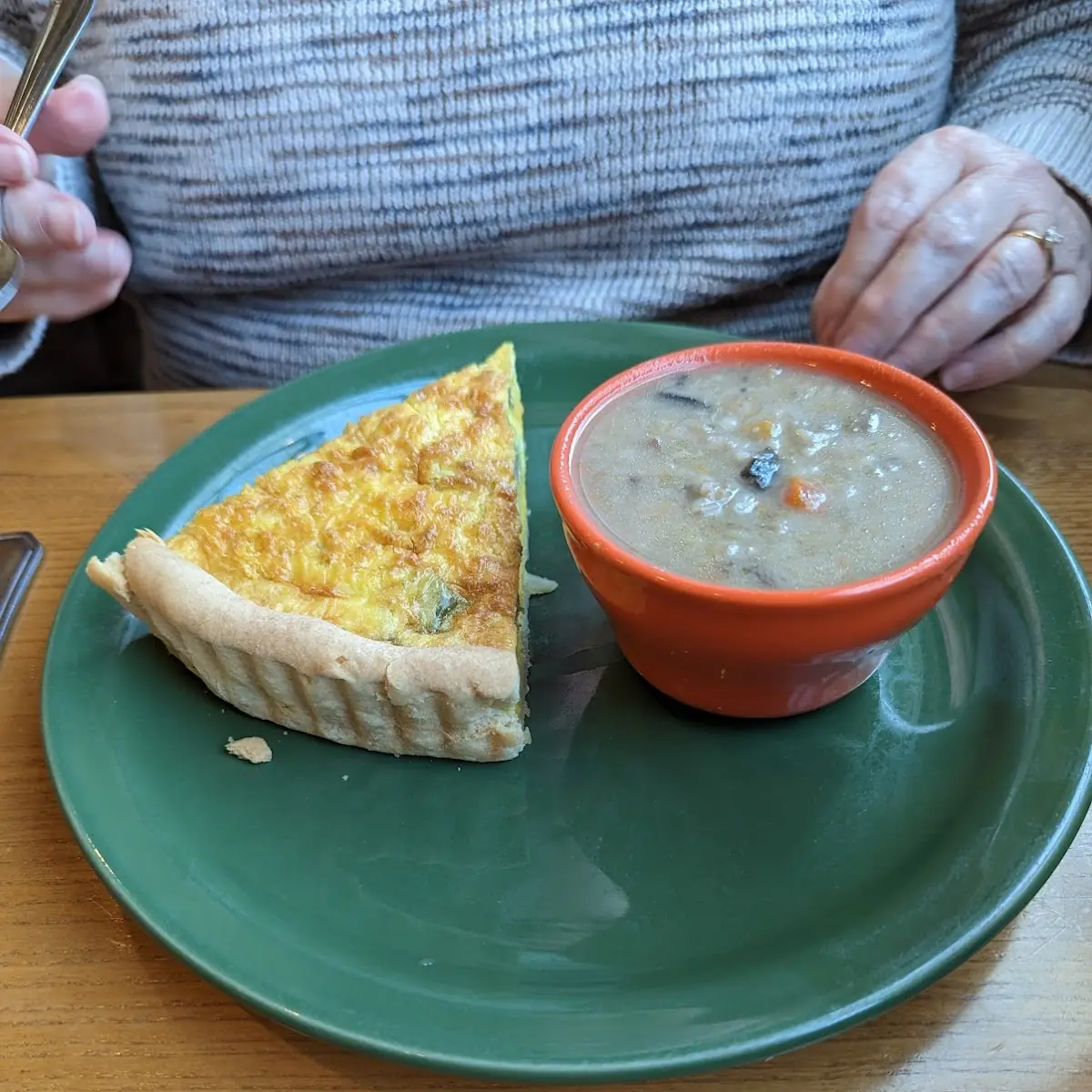 Sandwich or 1 2 Salad & Cup of Soup