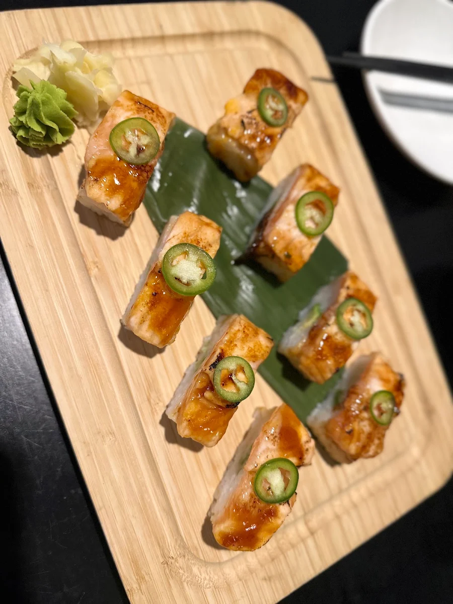 Salmon Oshi, iSushi Japanese & Korean Restaurant