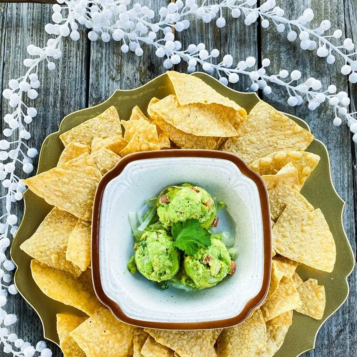 Chips & Guacamole
