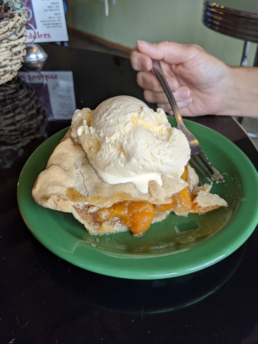 Preach Pie Ala Mode