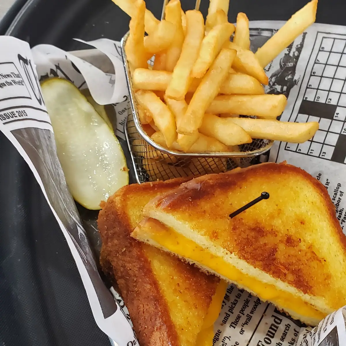 Kids Grilled Cheese & Fries